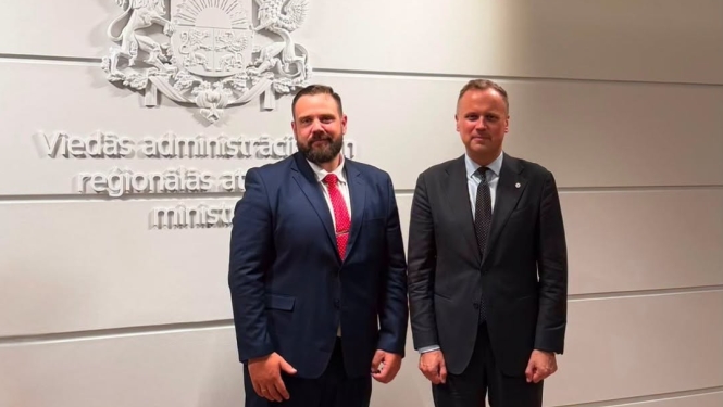 Ministrs Vitenbergs un Tavars