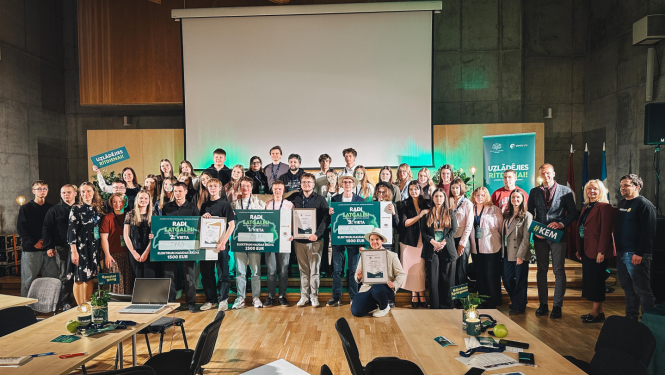 Visu komandu un žūrijas kopbildes pasākuma noslēgumā