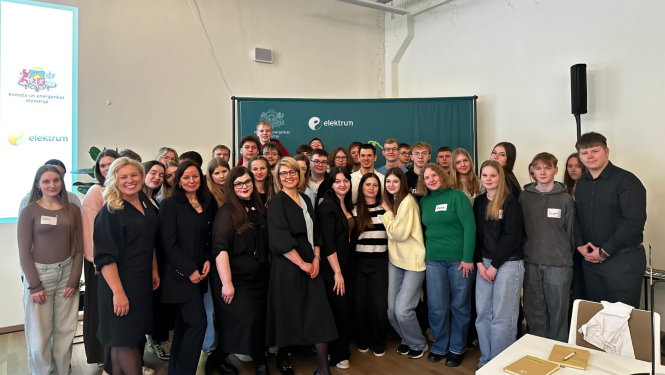 Uzlādējies rītdienai programmas dalībnieku kobilde