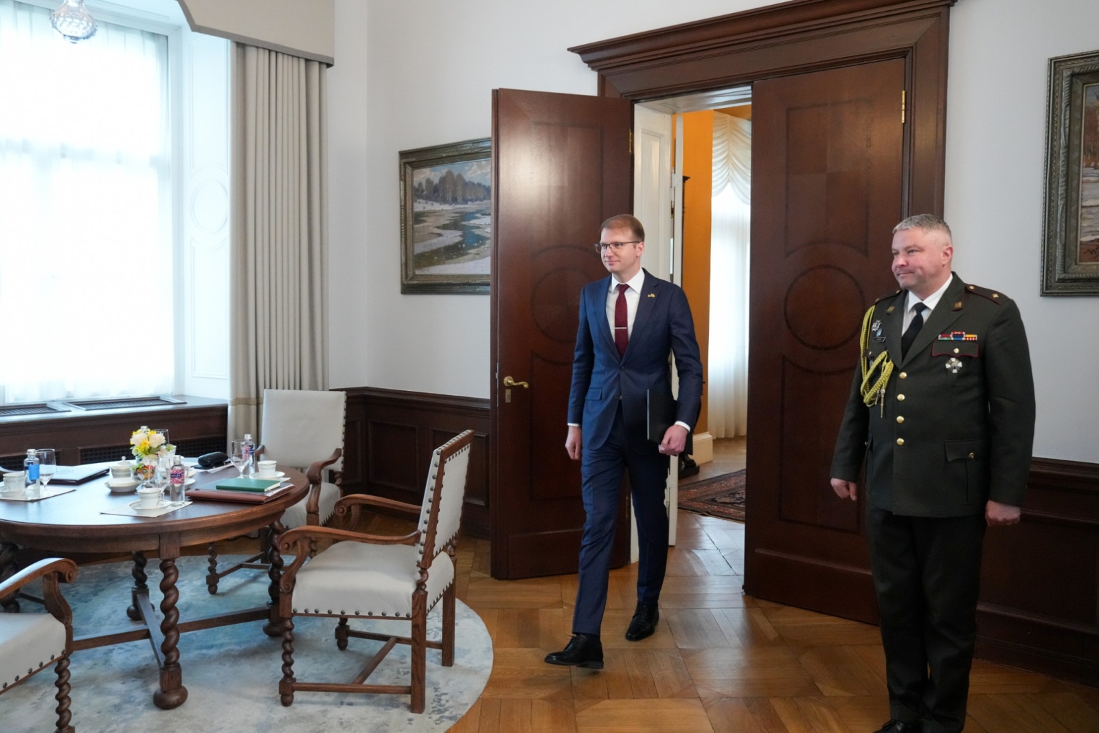 Kaspars Melnis ierodas uz tikšanos Prezidenta pilī