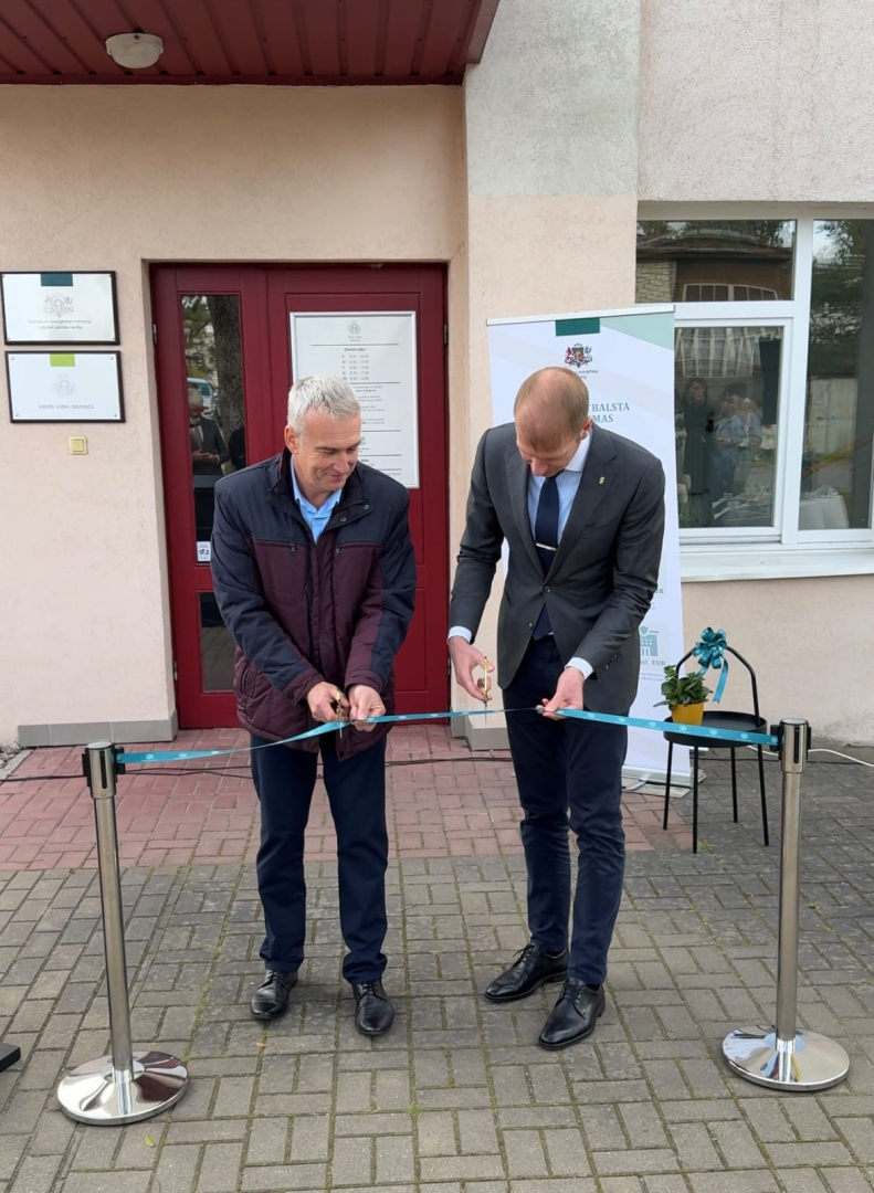 Pārstāvniecības atklāšana, lentas griešana