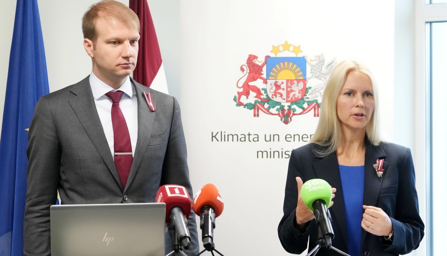 K.Melnis un O.Bogdanova