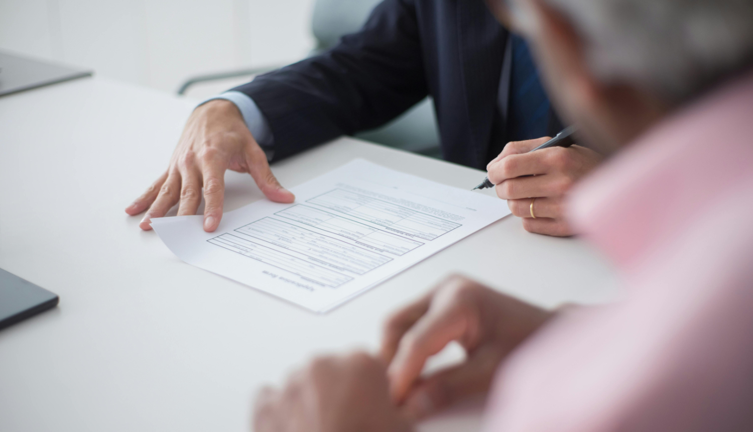 dokumenta parakstīšana