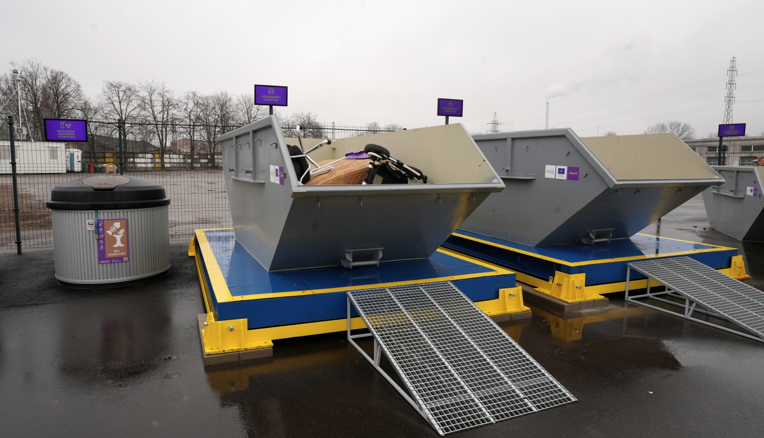 Atkritumu šķirošanas laukums Rīgā